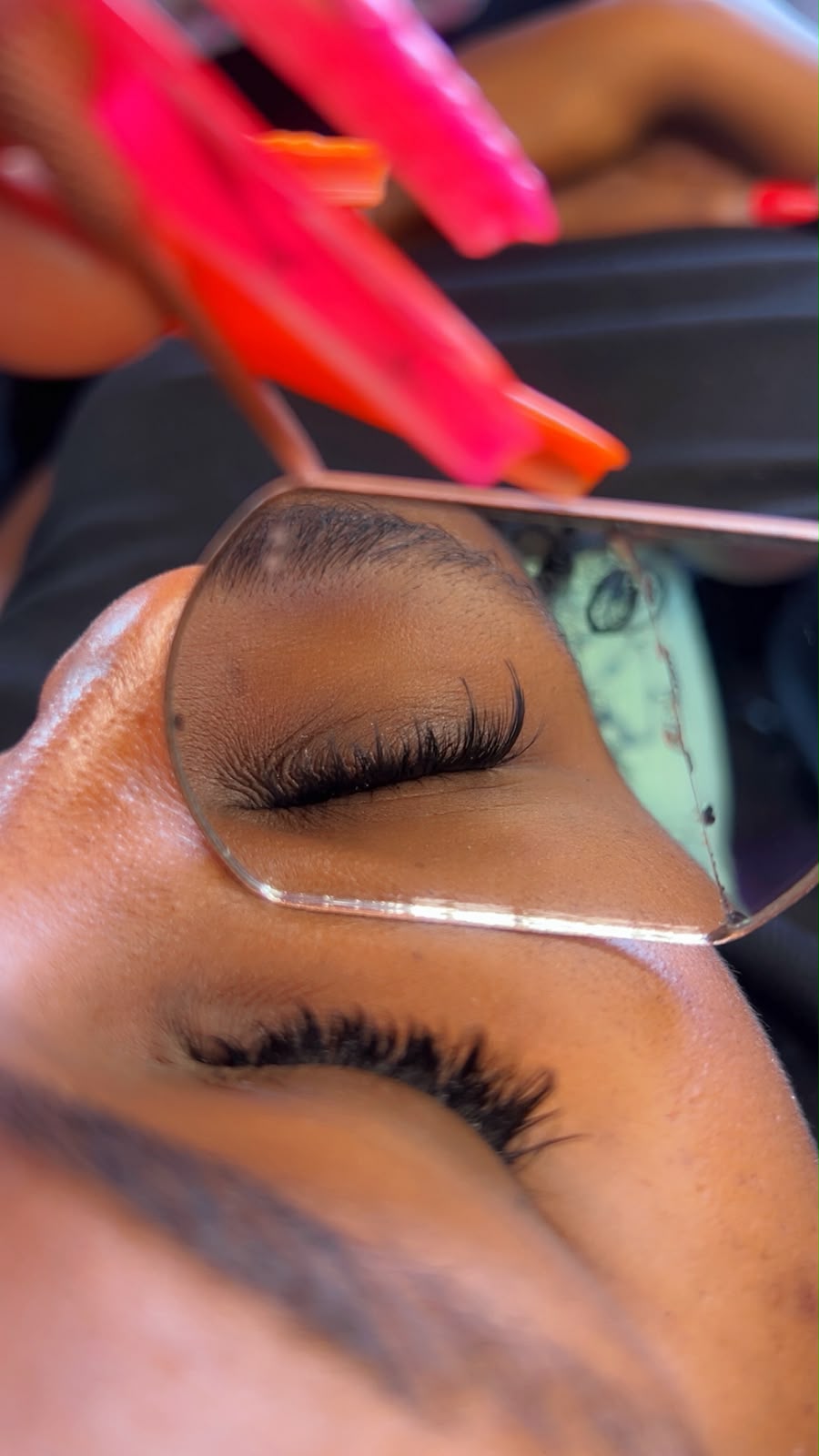 Wispy editorial lashes
